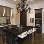 Черно-белые кухни – дизайн