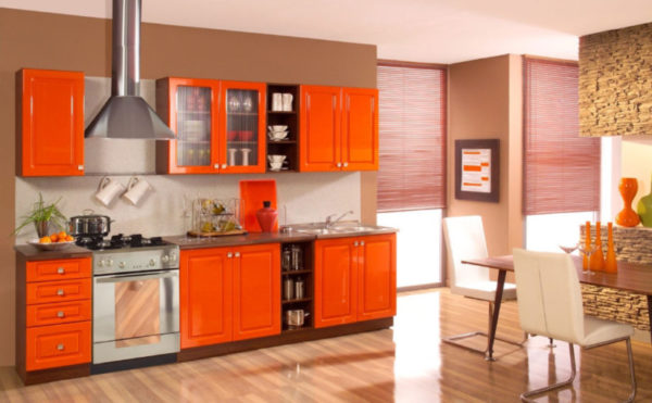 Дизайн кухни в оранжевом цвете