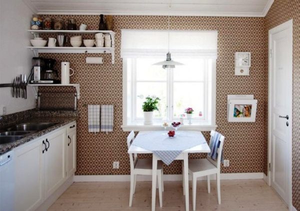 Дизайн стен на маленькой кухне: как расширить пространство и подобрать отделочные материалы для стен малогабаритной кухни