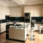 Угловые кухонные гарнитуры создавают креативный и уникальный дизайн интерьера