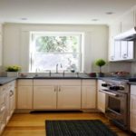 Угловая кухня 12-13 кв метров