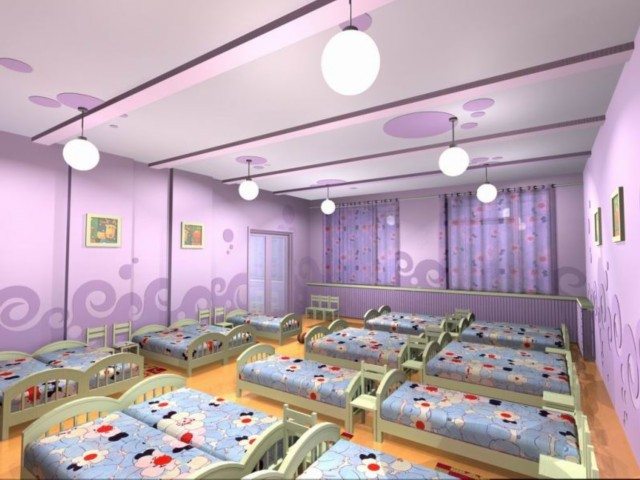 Интересное оформление спальни в детском саду