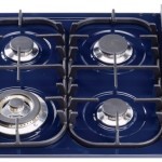 Цветная варочная панель станет отличным дополнением к интерьеру вашей кухни