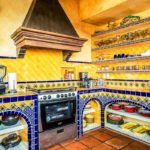 Создайте в дизайне акцент на желтый с ярко-синим или ярким бирюзовым оттенком