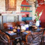 В мексиканском стиле используется мебель из натуральных материалов