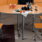 Круглая и овальная форма мебели, или любая другая конфигурация со скошенными углами, приветствуется учением фэн-шуй и высоко ценится его последователями