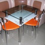 Прямоугольный стол для маленькой кухни