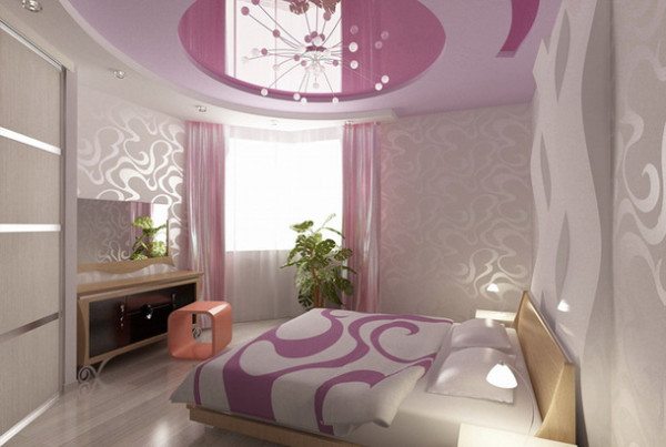 Люстра со светодиодными устройствами в интерьере современной спальни.
