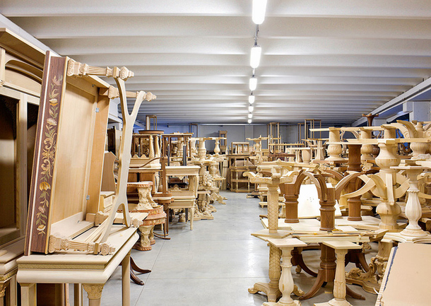 Искусство и Качество: За Кулисами Мебельной Фабрики